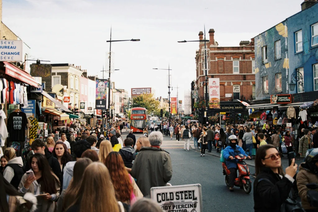 camden high street week end