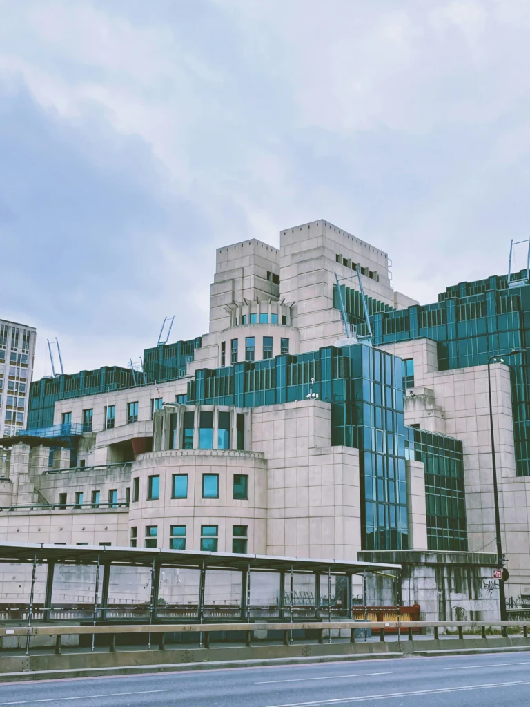 Le bâtiment du MI-6 à Londres